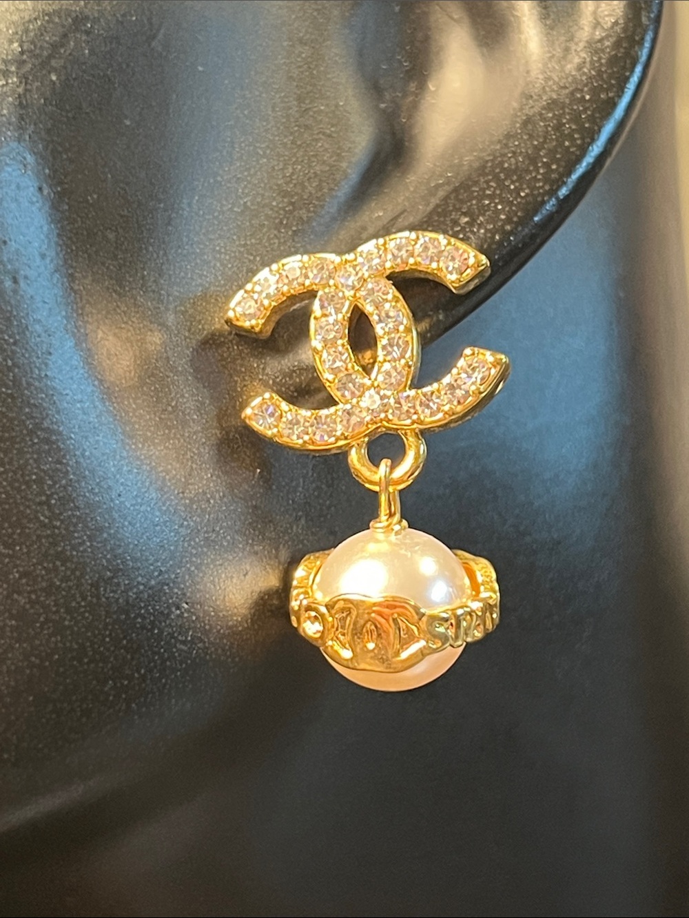 Gold Crystal Logo Pearl Drop Earrings - Picture 9 of 9